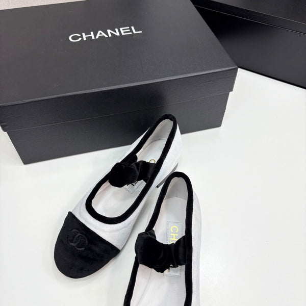 CC 25 Mary Janes In Black White Velvet And Sheepskin 352464