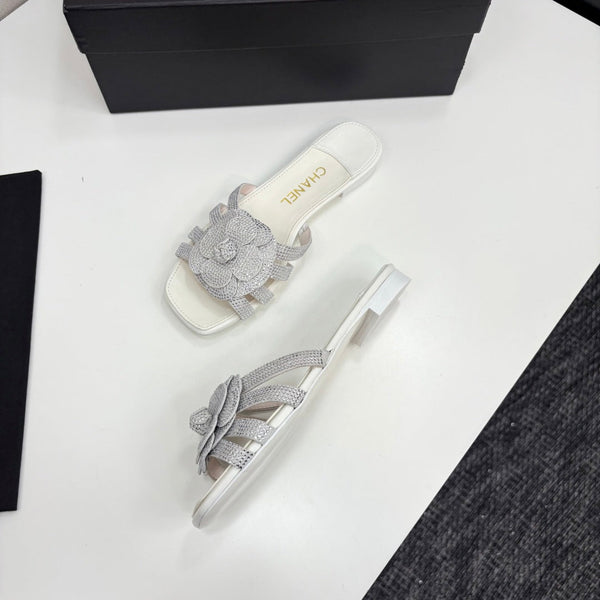 CC 25 Camellia Open Flat Mule Silver Stone Grain And Sheepskin 368852