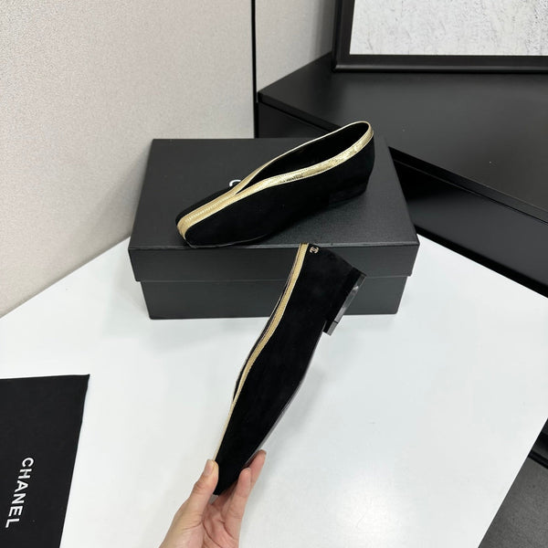 CC 26s Ballet Flats Black Suede 743135