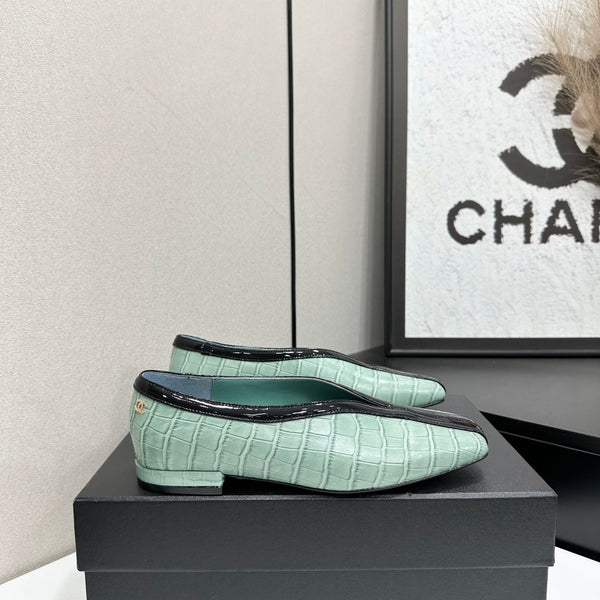 CC 26s Ballet Flats Light Green Glossy Crocodile Embossed Calfskin 743140