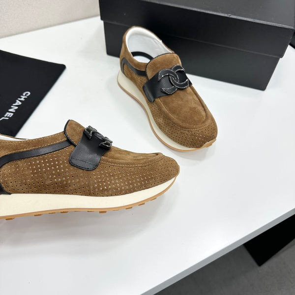 CC 2026 Panda Sneakers Suede Cowhide 926338