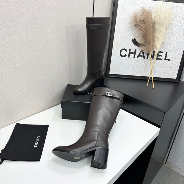 CC FW 2026 Long Boot Dark Coffee Cowhide 925684