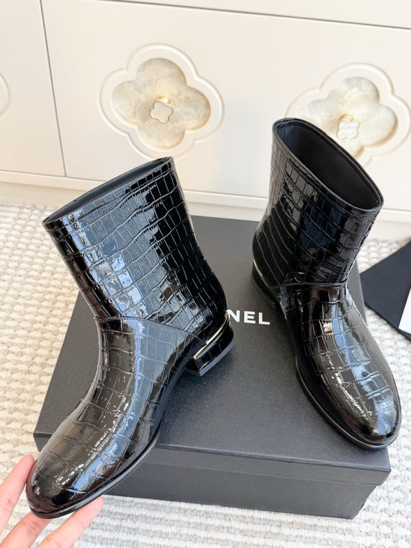 CC 26s Croc Embossed Ankle Boots Black Patent Leather 122039