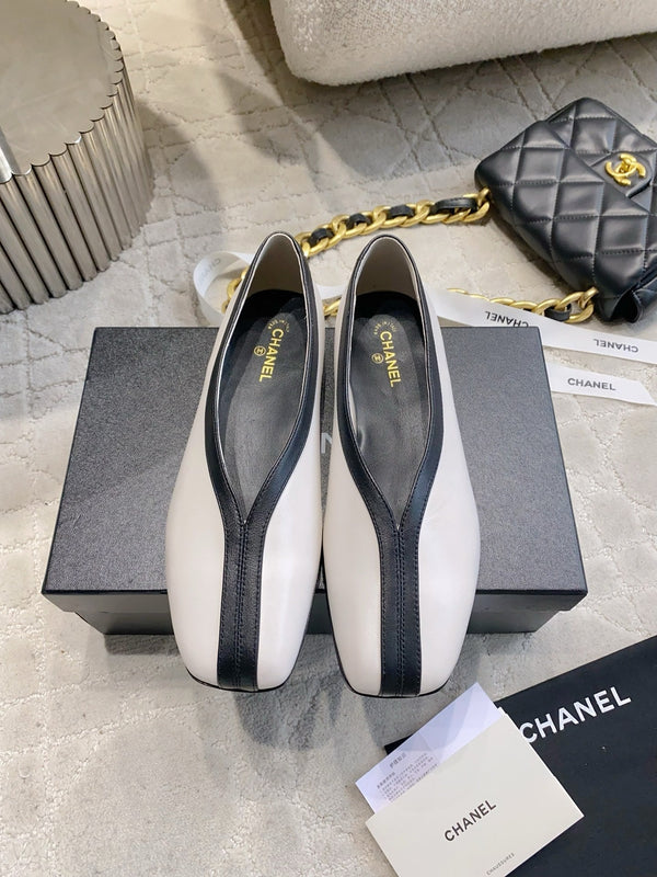 CC 26s Ballet Flat Matthieu Blazy White Sheepskin 808130