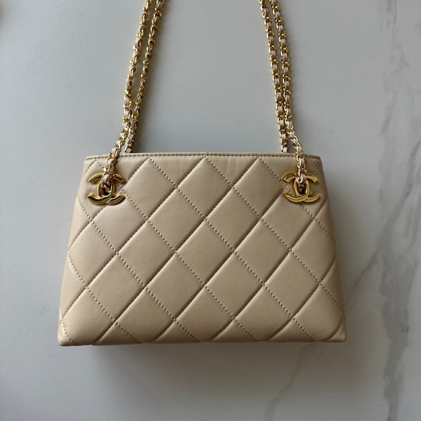 CC Mini Shopping 24cm Beige Quited Lambskin 292269