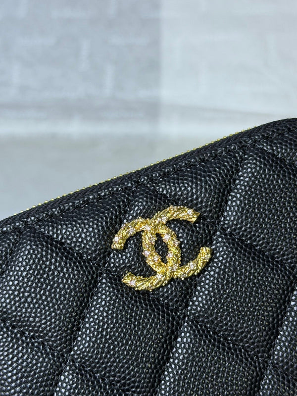 CC 26P Zipper Card Holder Black Quited Caviar Leather