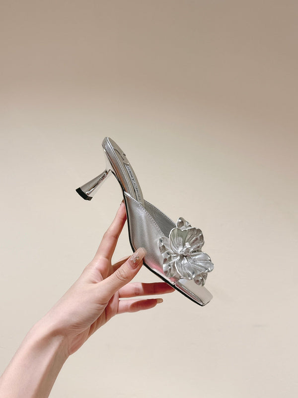 Jimmy Choo Amita Flowers Sandal 4.5cm Sliver Sheepskin 659641