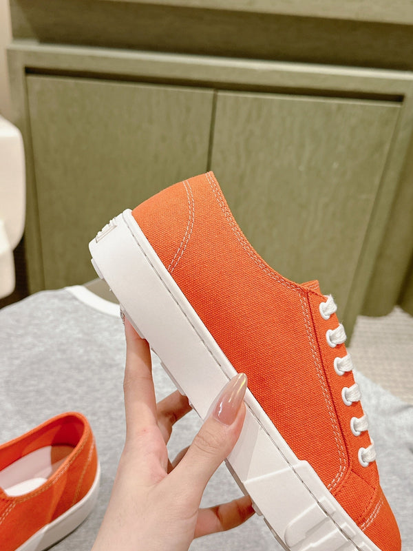 Miu Sneakers Orange Canvas 445548
