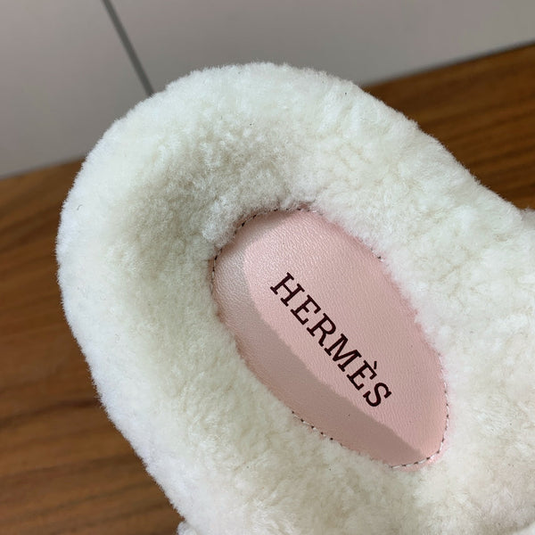 HM Chypre Sandal In Light Pink Mix White Fleece And Suede 984194