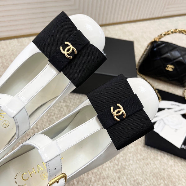 CC 26s Bow Mary Jane Chunky Heel 6cm White Glossy Leather 787147