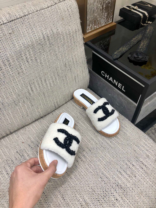 CC Pearl Plush Slides White Wool Leather 970126