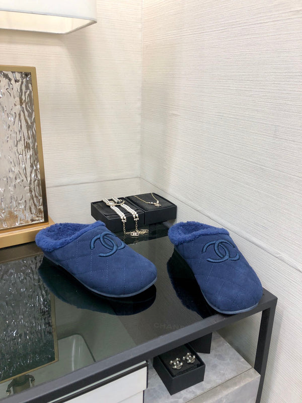 CC 26s Mules Dark Blue Quilted Suede Shearling 970152