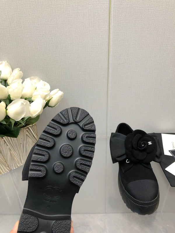 CC 26s Camellia Lug Sole Loafers Black Cotton Suede 673052