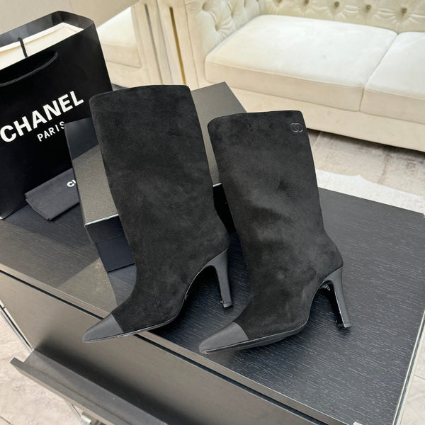 CC Gabrielle Chanel Boots 8.5cm Black Suede Black Fabric