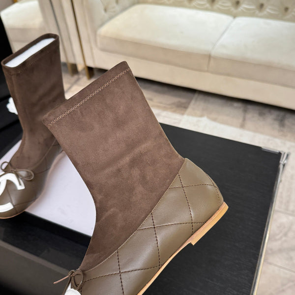CC 26s Cap-Toe Sock Boots Khaki Suede Leather 106824
