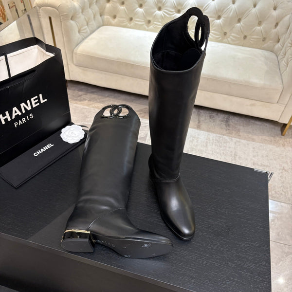 CC 26s Knee-High Riding Boots Black Patent Suede 106813