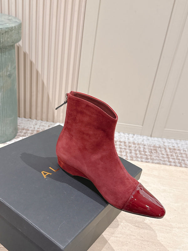 Alaia 2025 Ankle Boot With Patent Leather Cap Toe Red Suede 556088