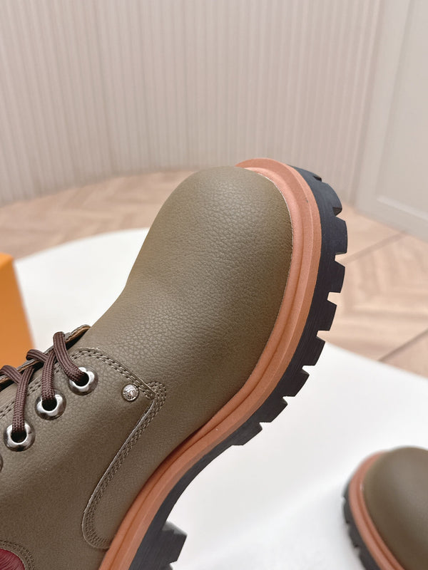 LV 26s Remix Derby Khaki Green Nuckbuk Cowhide 595413