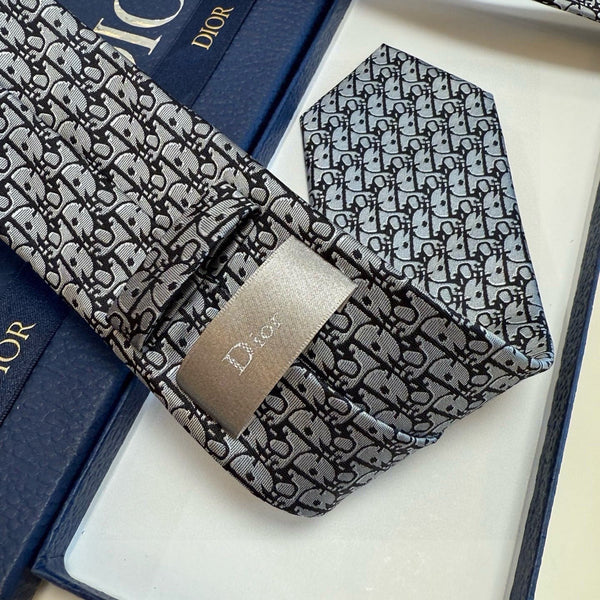 CD Oblique Tie Grey Silk 212106