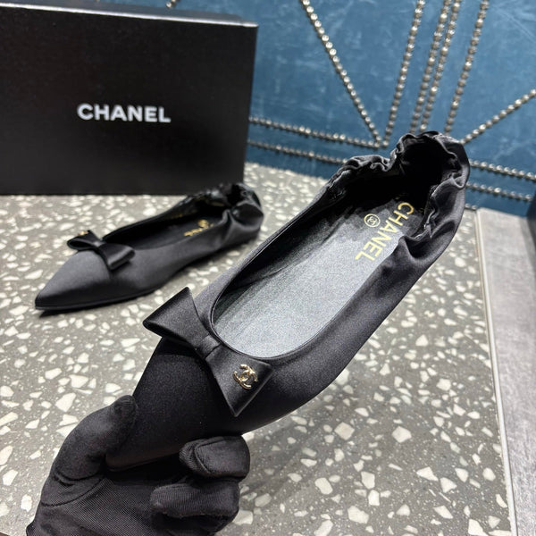CC 25s Métiers d’art Ballet flats 10mm Black Silk Satin 423792