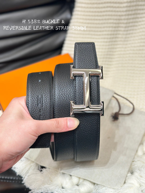 HM 5382 BELT SILVER BUCKLE & REVERSIBLE BLACK LEATHER STRAP 38MM