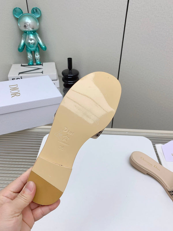 CD D-Lane Slide In Beige Cowhide 106275