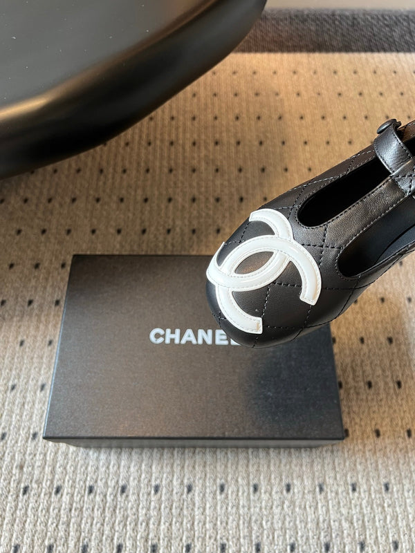 CC 26s Ligne Cambon Mary Jane Flats Black White Lambskin 984333