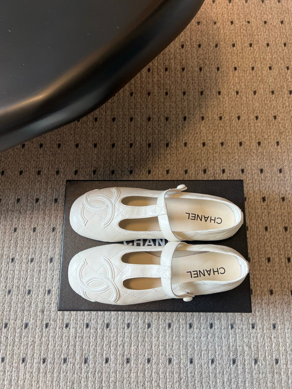 CC 26s Ligne Cambon Mary Jane Flats Cream Lambskin 984334