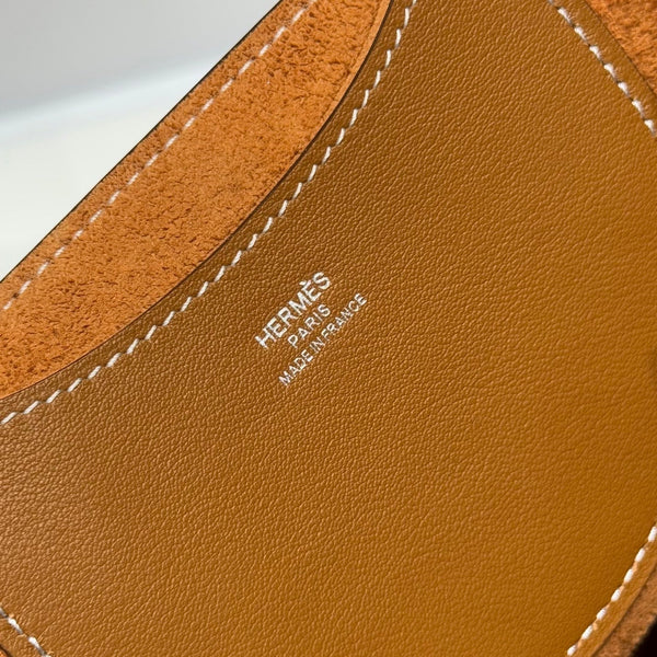 HM In-The-Loop 18cm Bag Tan Brown Taurillon Clemence Leather