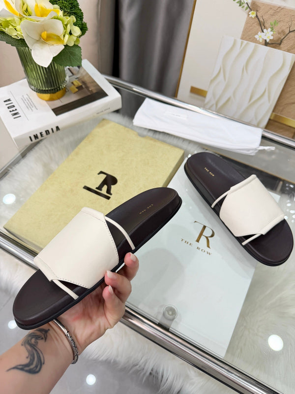 The Row Vivienne Slide White Sheepskin 827499