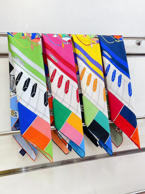 En Studio Scarf 90 CM In Colorful Silk Twill 235406