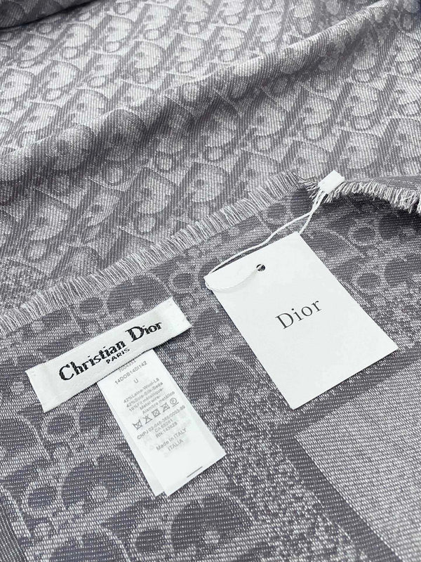 SQUARE SCARF 140 CM IN COOL GRAY WOOL AND SILK 408661