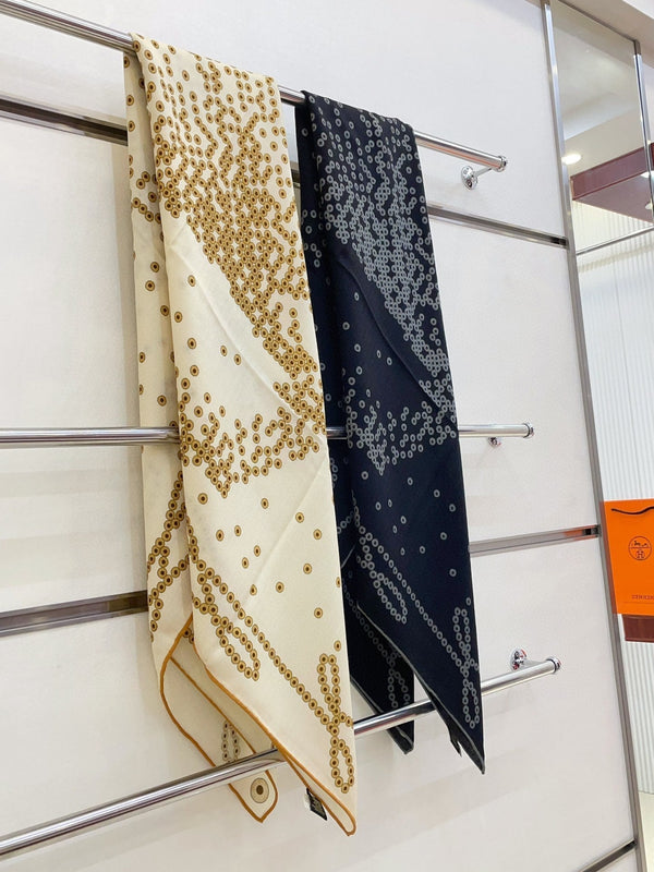 Cheval De Legende Scarf 140 CM Ivory White Pattern Cashmere And Silk