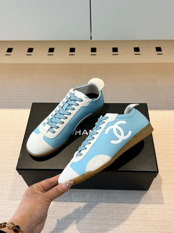 CC 26s Trainers White Blue Calfskin & Suede 618694