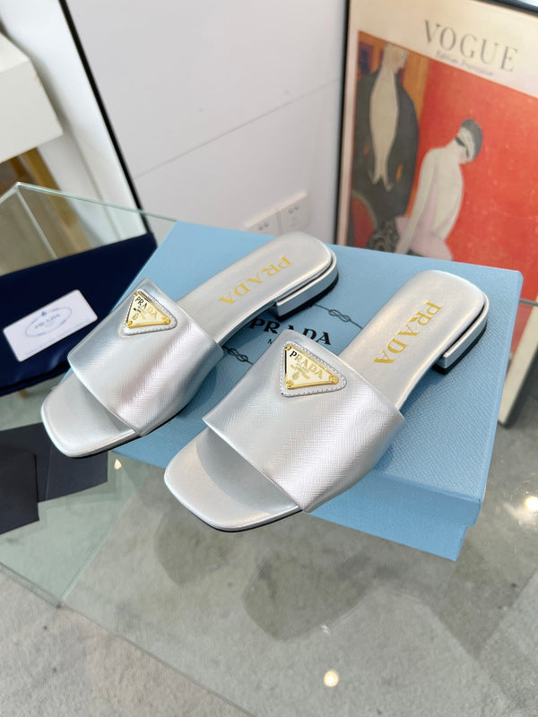 Prad26s Saffiano Slides 1.5cm Sliver Glossy Leather 986623