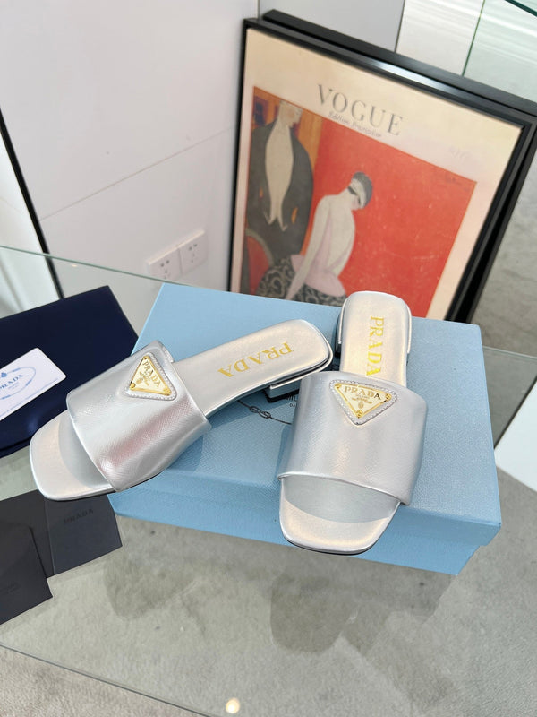 Prad26s Saffiano Slides 1.5cm Sliver Glossy Leather 986623