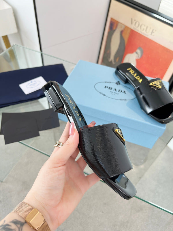 Prad 26s Saffiano Slides 1.5cm Black Glossy Leather 986624