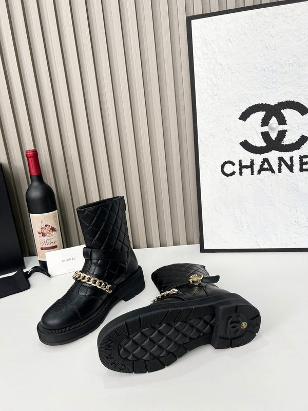 CC 26s Quilted Chain Boots Black Calfskin 924503