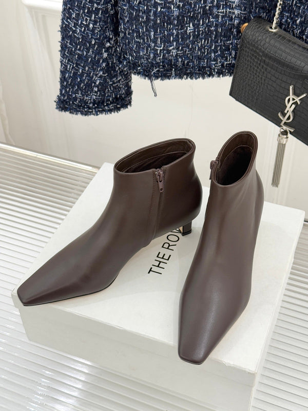 TThe Row 2025 Square Toe Kitten Heel Ankle Boot Dark Brown Sheepskin 572048