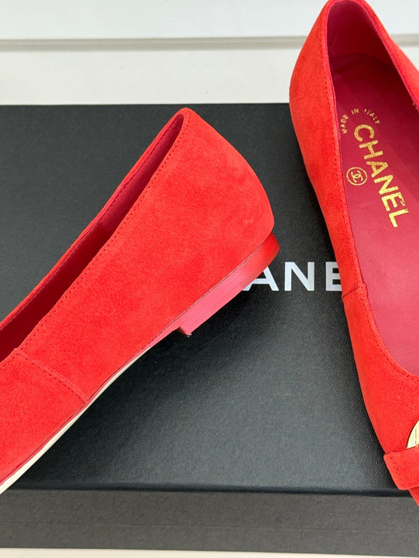 CC 26s Buckle Square Toe Ballet Flat Red Suede 829735