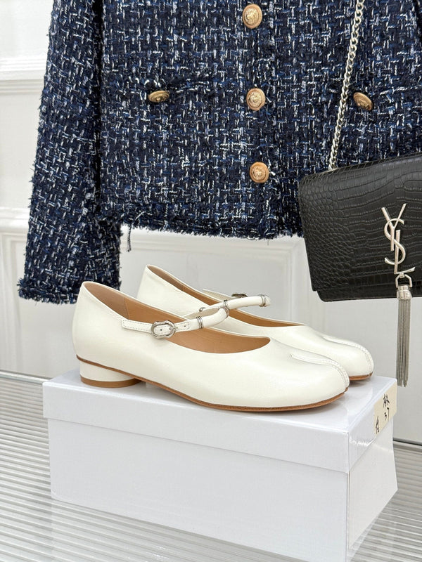 MM6 26s Tabi Mary Jane Ballerina Flats Cream Leather 991562