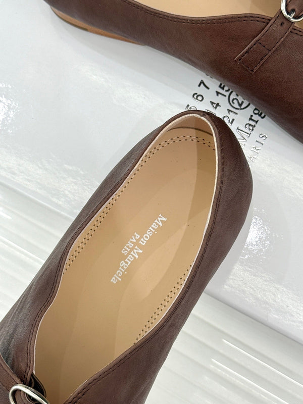 MM6 26s Split-Toe Mary Jane Brown Leather 991575
