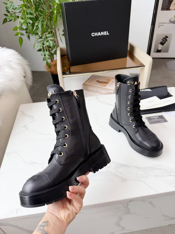 CC 26s Ankle Boot Black Leather