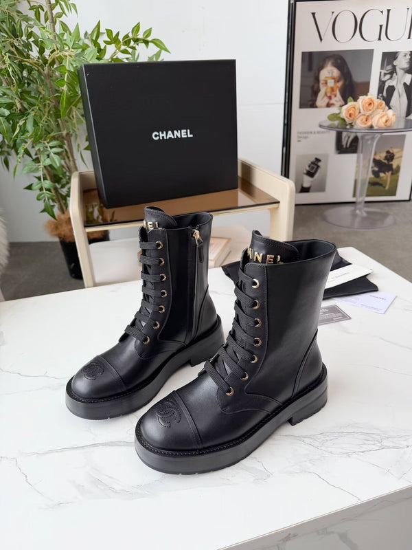 CC 26s Ankle Boot Black Leather