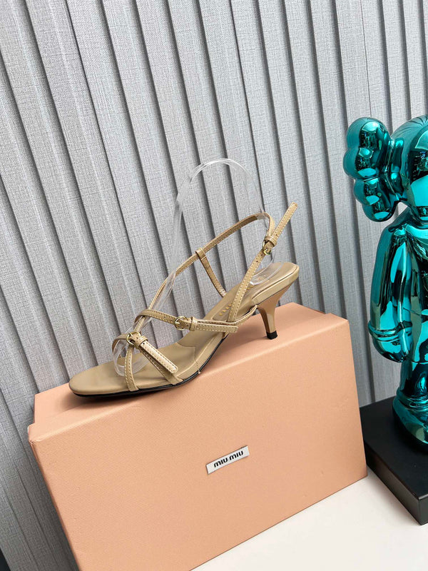 Miu 26s Sandals 5.5cm Beige Patent Leather 680447