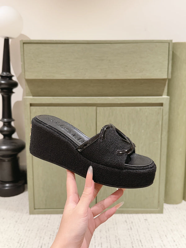 CC 26s Platform Mules Black Lambskin Fabric 916991