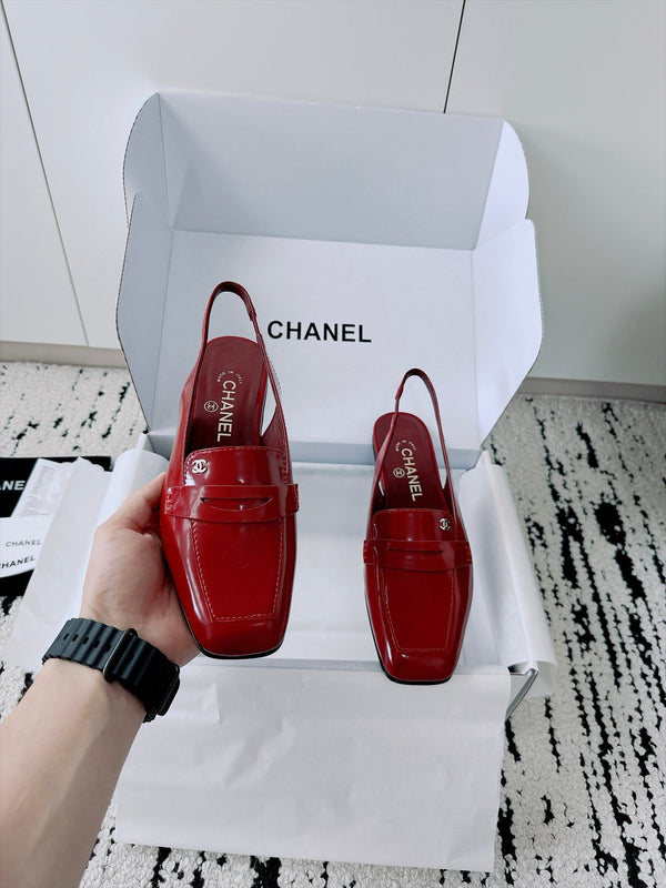 CC AW26 Mocassins Slingback Loafers Burgundy Shiny Leather 942468