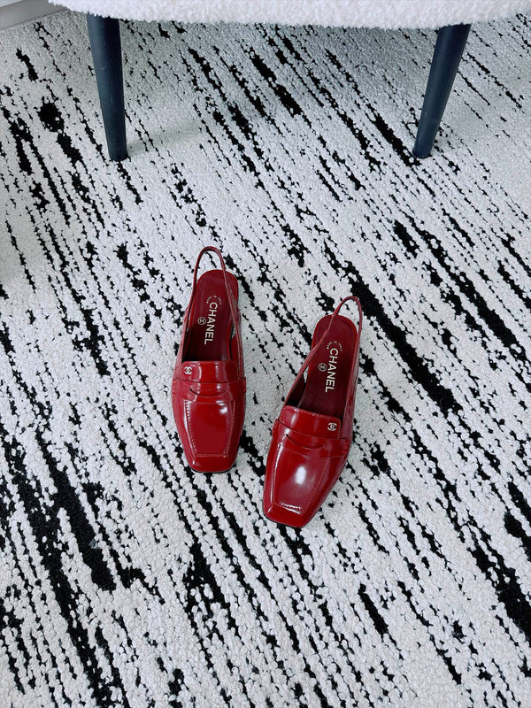 CC AW26 Mocassins Slingback Loafers Burgundy Shiny Leather 942468