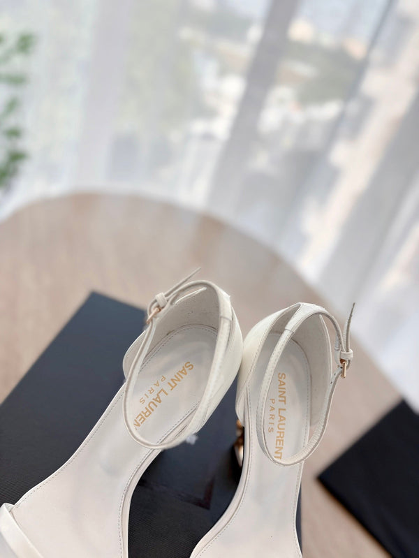 CLASSIC HIGH HEELS 10 CM IN WHITE PATENT CALFSKIN