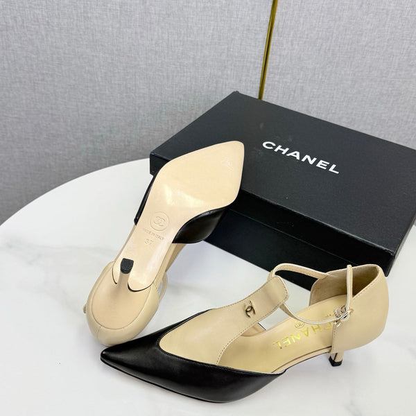 CC T-Strap Kitten Heels Beige Black Sheepskin 619975
